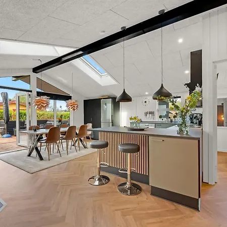 Ronja - 100m To The Fjord By Interhome Hemmet