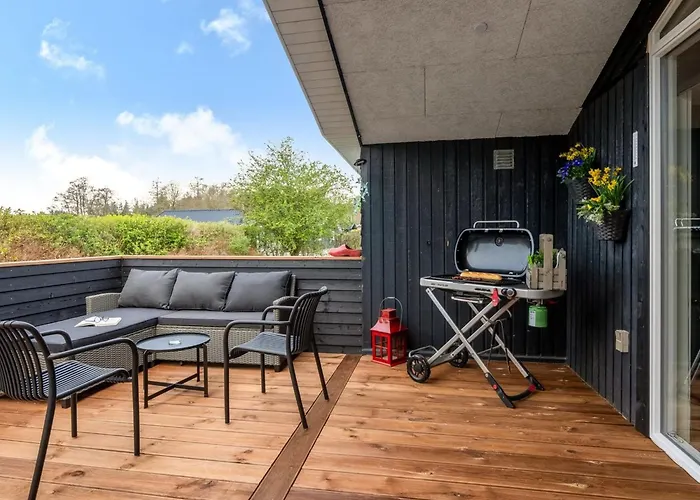 Ronja - 100m To The Fjord By Interhome Hemmet