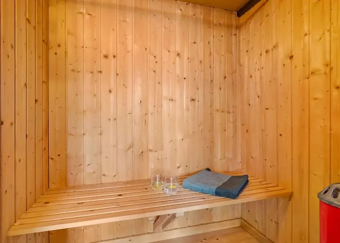 Ronja - 100m To The Fjord By Interhome